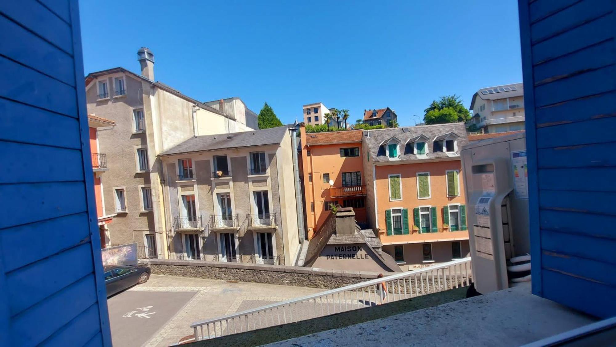 Hebergement Du Bourg Appartement Lourdes Buitenkant foto